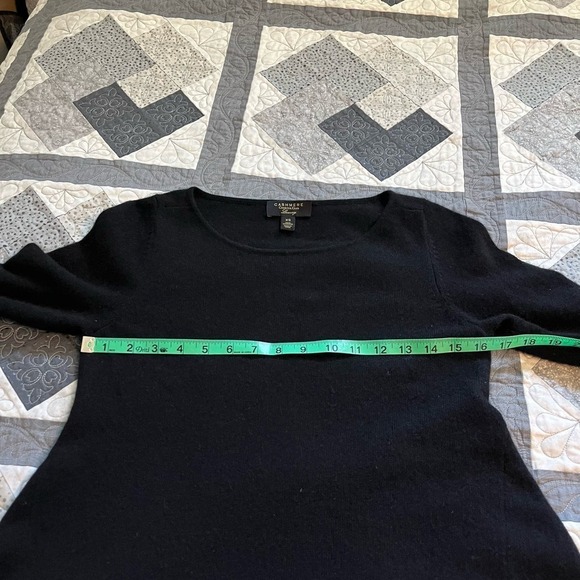 Charter club cashmere black sweater shark bite hem women’s xs - Picture 9 of 10